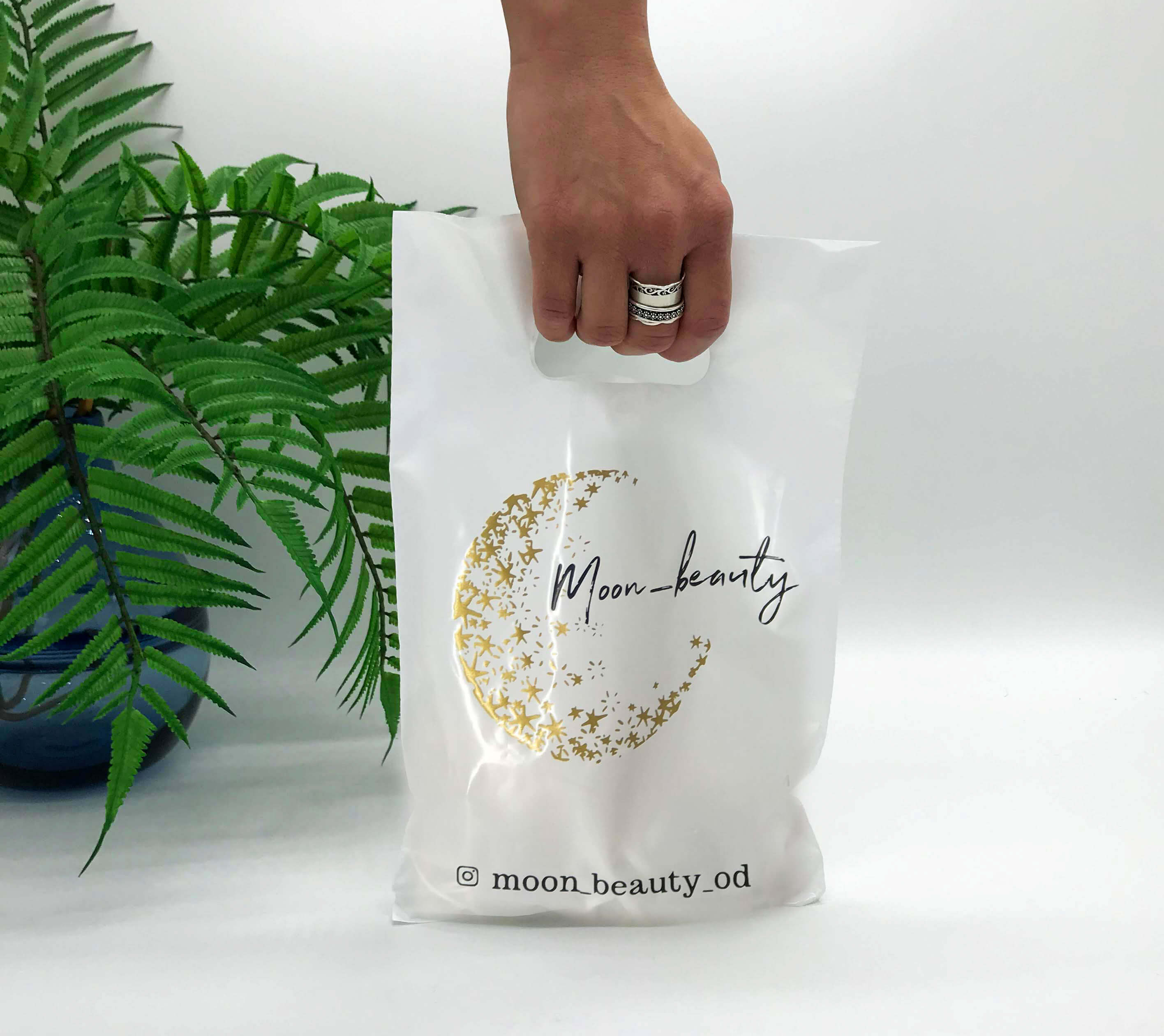 Shopping bag with logo 200*300, 50 μm, LDPE - Photo IMG_64891 Shopping bag with logo 200*300, 50 μm, LDPE -Chernigov Package - Photo IMG_64891