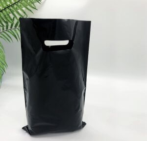 Die cut handle bag 200*300 mm, without printing, LDPE A6, BLACK -Chernigov Package - Фото 20х30_черный