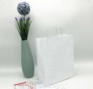 White kraft package without printing 25×32 cm, 90 g/cm - Photo White kraft package without printing 25×32 cm, 90 g/cm White kraft package without printing 25×32 cm, 90 g/cm -Chernigov Package - Photo White kraft package without printing 25×32 cm, 90 g/cm