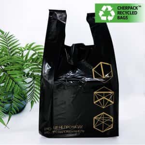 T-Shirt plastic bag “ЕКО – це не про моду” 30х57cm, black -Chernigov Package - Фото Рециклинг_майка черная_кв