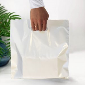 Die cut handle bag 30*30 cm, without printing, LDPE, white -Chernigov Package - Фото 30х30_БНН білий АКТИВ
